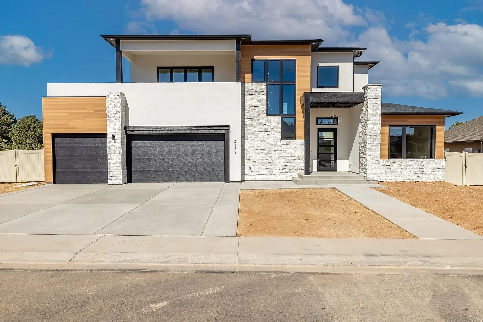 2172 Granite Falls exterior front