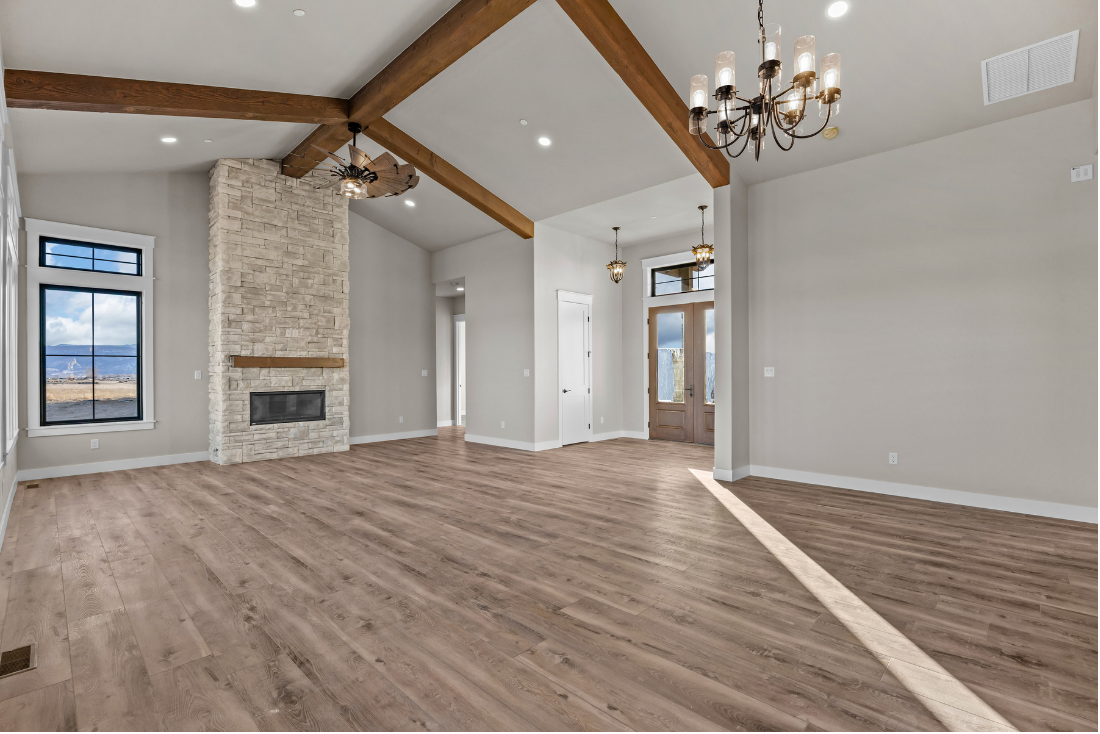 1926 K Rd great room
