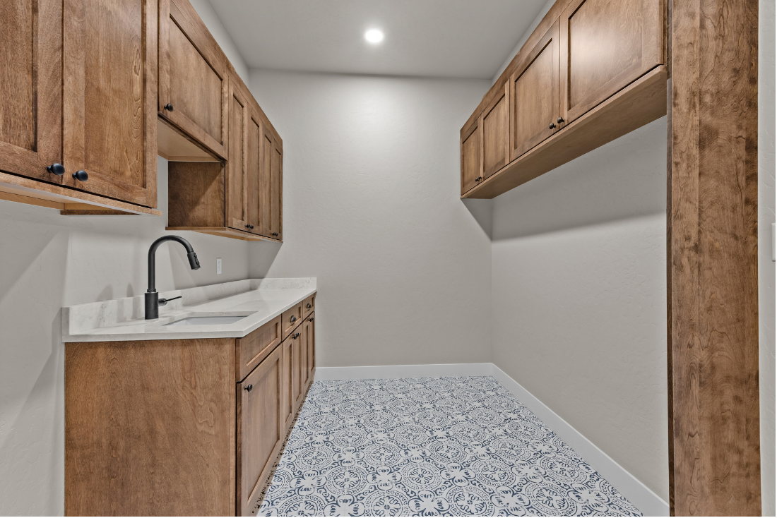 1926 K Rd laundry room