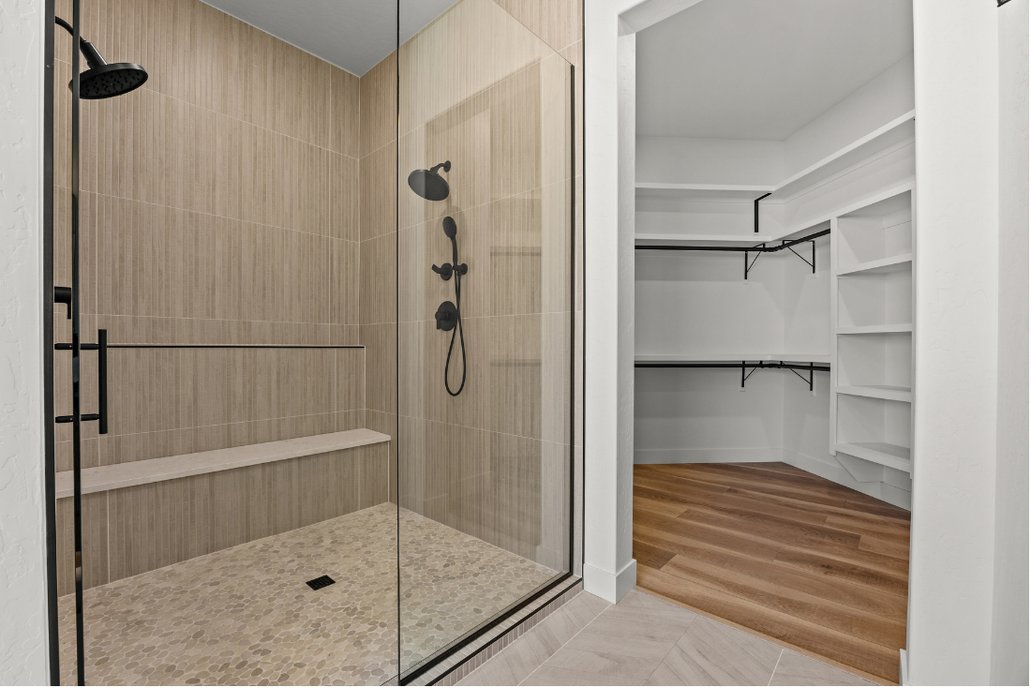 692 Claymore Ct primary bath and walk-in closet